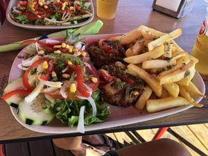 Veganer Burger  at The Madalena do Mar Tavern in Madalena Do Mar