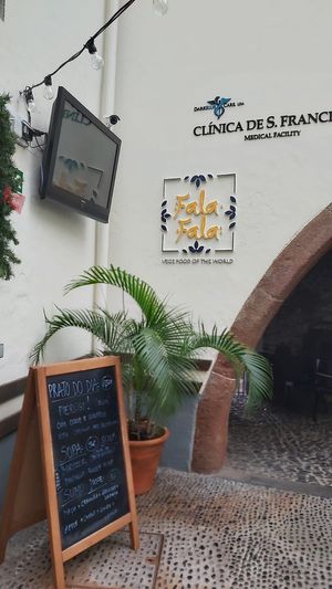 outdoor entrance at Fala Fala in Funchal