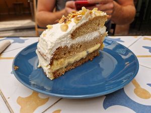 The Cake of the Day, super delicious with Passionfruit Creme (vegan) at Fala Fala in Funchal