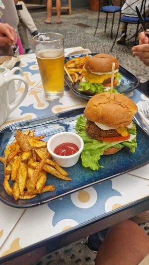 Burgers at Fala Fala in Funchal
