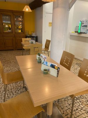 Interior do restaurante at Fala Fala in Funchal