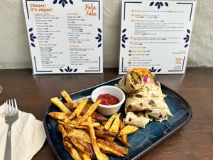 Lovely falafel wraps for lunch at Fala Fala in Funchal
