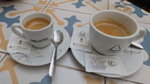 Espresso at Fala Fala in Funchal