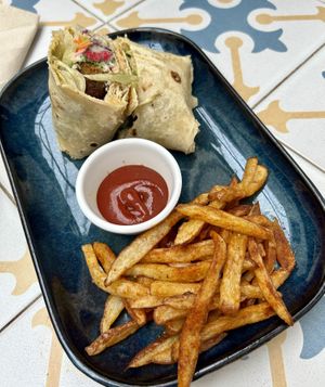 Falafel-Wrap orientalisch  at Fala Fala in Funchal