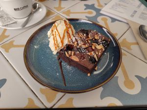 Browniw at Fala Fala in Funchal