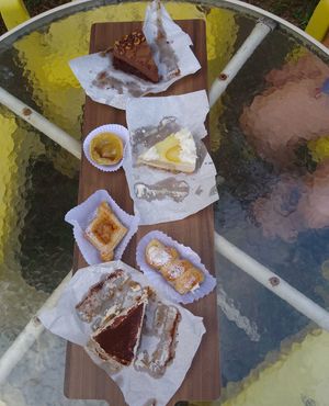  at Bombom Demais in Taubate