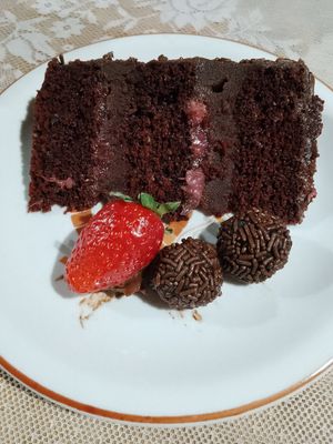  at Bombom Demais in Taubate