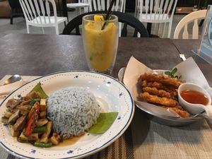 Dining in at Kitchen Baanmae in Bangkok