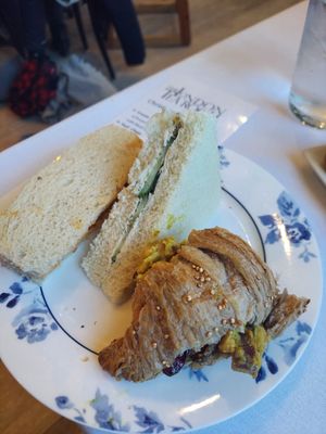 Hummus sandwich, Cucumber sandwich, and curry croissants at The London Tea Room in St Louis