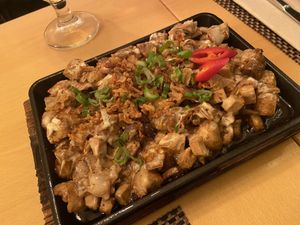 Sisig  at El Arco Pinoy in Madrid