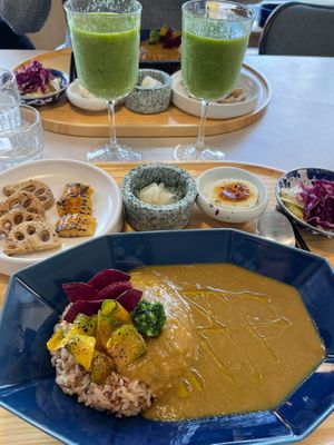 February 2023 Menu - Curry  at base is nice in Seoul