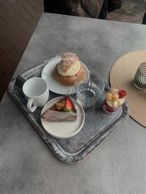 Vegan chocolate cake and desert + non-vegan Semla at Tropikhuset in Linkoping