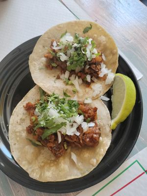 Tacos de setas al pastor at Taquería Mexicana Besame in Aranjuez