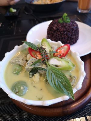 Thai Green curry with sesame tofu #Veganuary at Plant-erian in Krabi