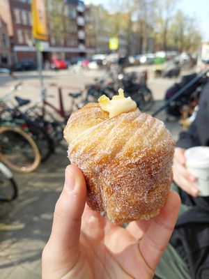 Yuzu Cruffin at Saint-Jean in Amsterdam