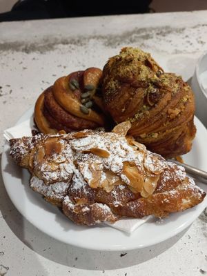  at Saint-Jean in Amsterdam