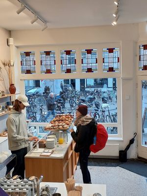  at Saint-Jean in Amsterdam