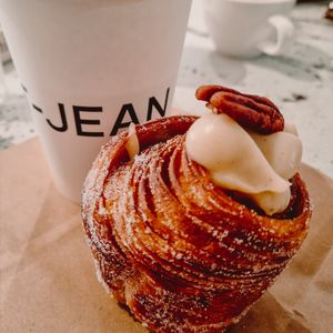  at Saint-Jean in Amsterdam