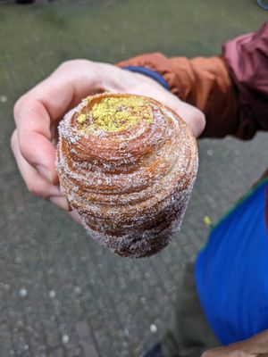 Cruffin at Saint-Jean in Amsterdam