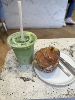 Ice matcha latte + pistacchio cruffin  at Saint-Jean in Amsterdam