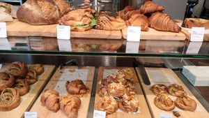  at Saint-Jean in Amsterdam