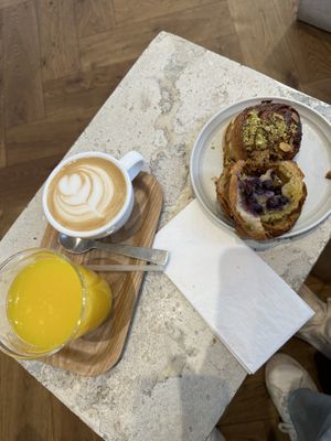   at Saint-Jean in Amsterdam