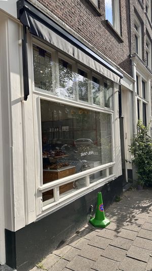   at Saint-Jean in Amsterdam