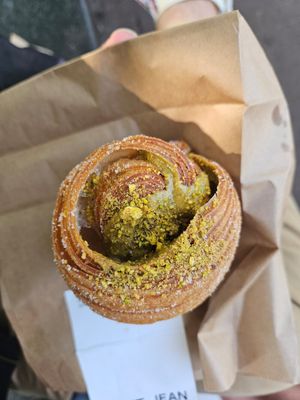  at Saint-Jean in Amsterdam