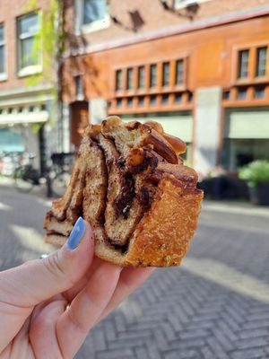  at Saint-Jean in Amsterdam