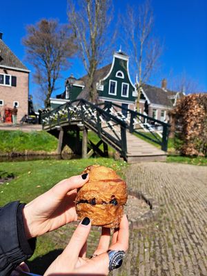  at Saint-Jean in Amsterdam