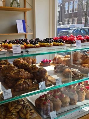  at Saint-Jean in Amsterdam