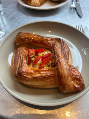 pistacchio dessert  at Saint-Jean in Amsterdam