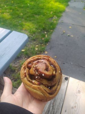 Cardamon and Apple Bun at Saint-Jean in Amsterdam