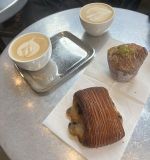 Pea lattes at Saint-Jean Deli opposite   at Saint-Jean in Amsterdam