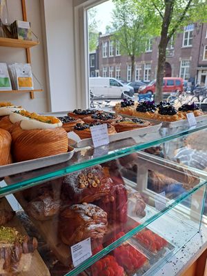  at Saint-Jean in Amsterdam