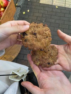 Vegan cookies at Totoya Zero Waste Market - 斗々屋 in Kyoto