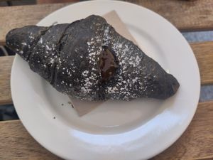 Apricot croissant at Lampadina in Bologna
