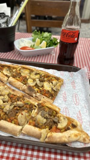 Vegan pide with cubed soya meat and mushrooms  at Çinili Taş Fırın in Istanbul
