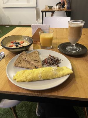 Breakfast  at Vital Foods in Trujillo