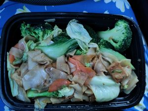 Pad see ew with tofu and extra veggies (vegan option has no egg, otherwise comes with egg for vegetarian/omni) at Thai Neighbor in Oak Park