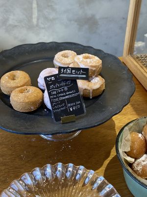 Mini donuts   at Tokyo Vegan Bakes in Tokyo