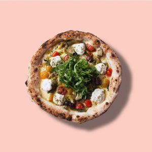 Sacred Garden - Noosa Reds tomatoes - fior di latte, artichoke, capsicum, olives, garlic, Sicilian capers & oregano 
ricotta, arugula, EVOO.

+ vegan cheese (coconut based) at Somedays Pizza in Noosa Heads