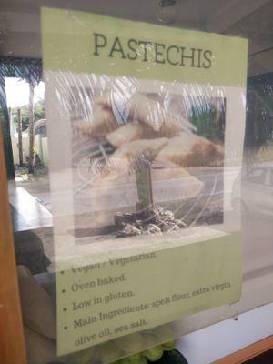 Vegan pastechies at Fruktos Health Aruba in Santa Cruz