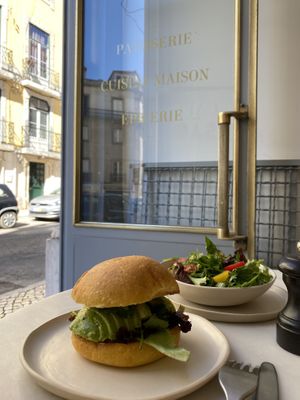 Avocado bun at Café Sao in Lisbon