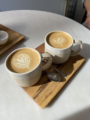 Speciality barista organic coffee with Oatly at Café Sao in Lisbon