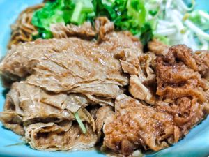 Tau kee bean curd at Li Jie's Kitchen 長春蔬食 in Central Singapore