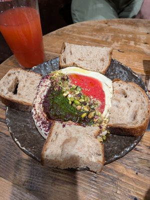  at Honest Greens - Tuset in Barcelona