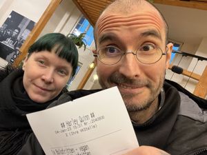 harley quinn eats vegan bolo fries #Veganuary at Frittenwerk - Hbf Leipzig in Leipzig