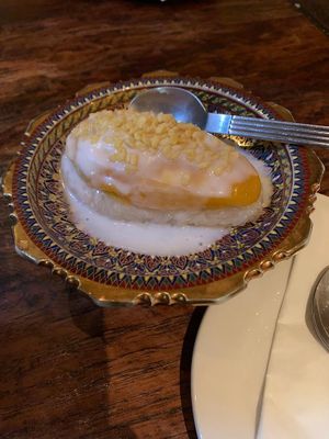 Mango sticky rice #Veganuary at Muang Thai Restaurant in North London