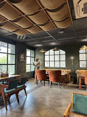   at Quyu's Taproom in Jaipur